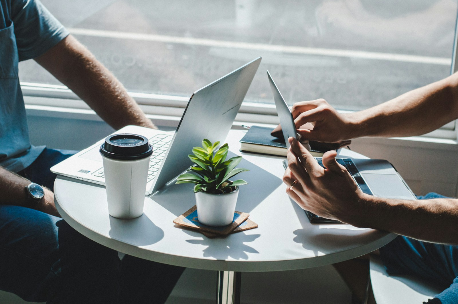 From College to Career: How AI Coaches Help New Graduates Succeed